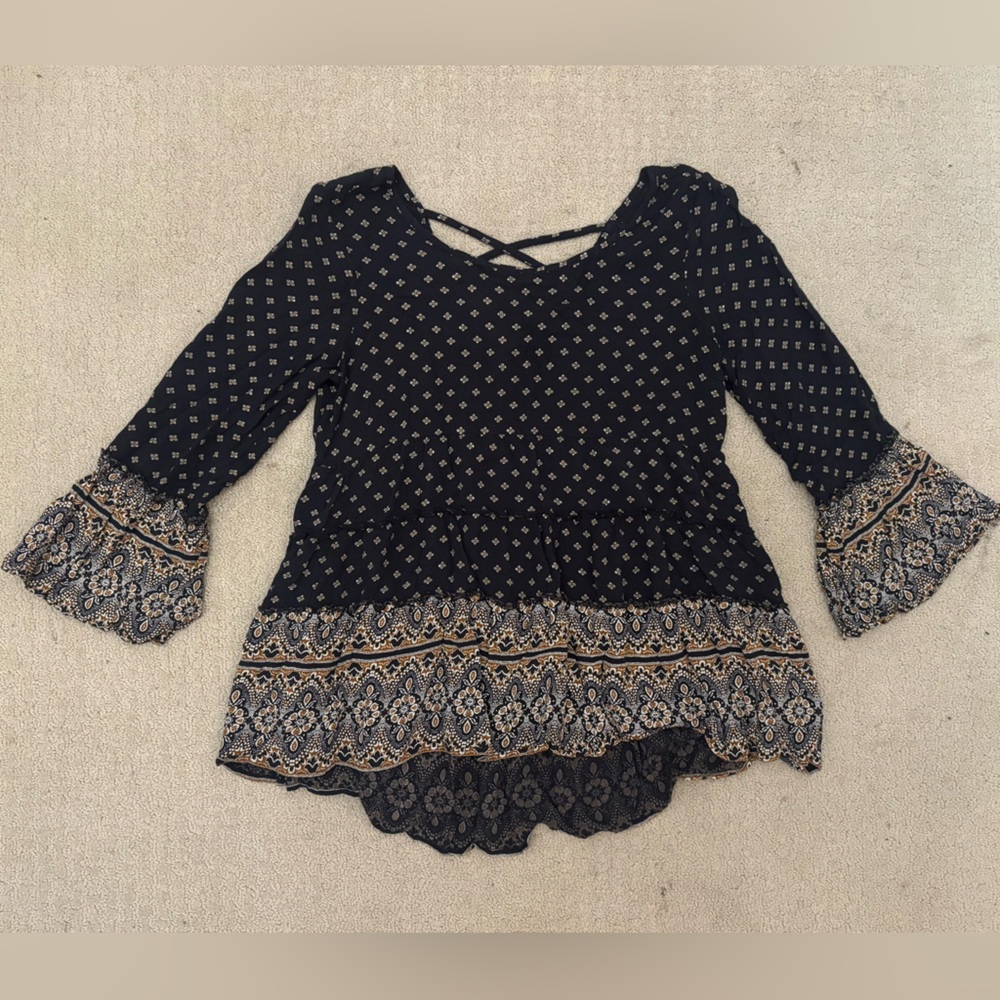 American Eagle Flowy Shirt
